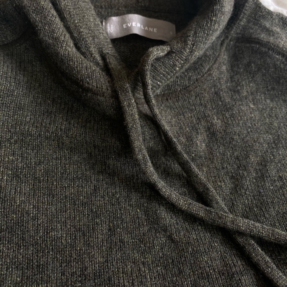 Everlane Men’s 100% Cashmere Hoodie